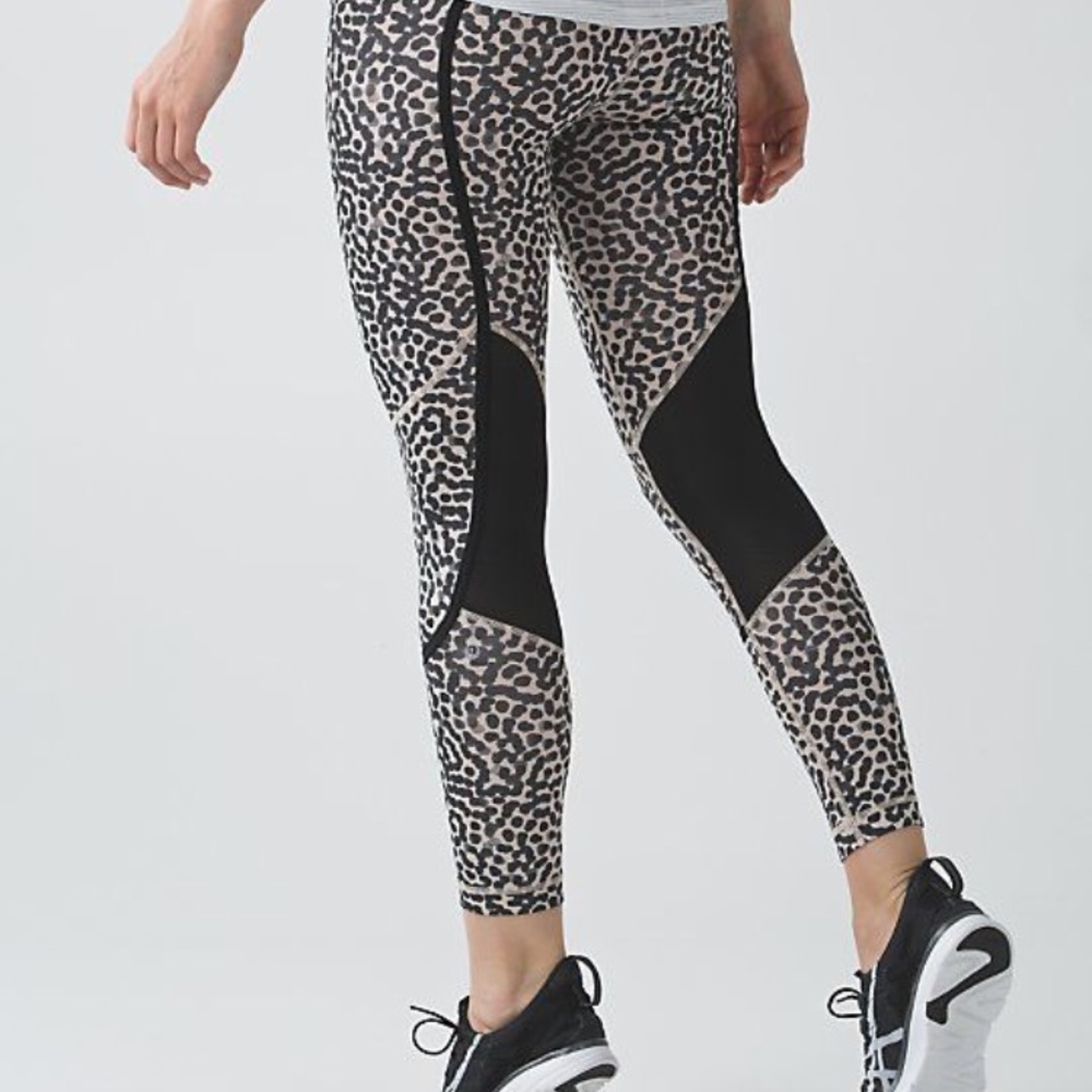 Lululemon pedal to the medal ace dot sz 4